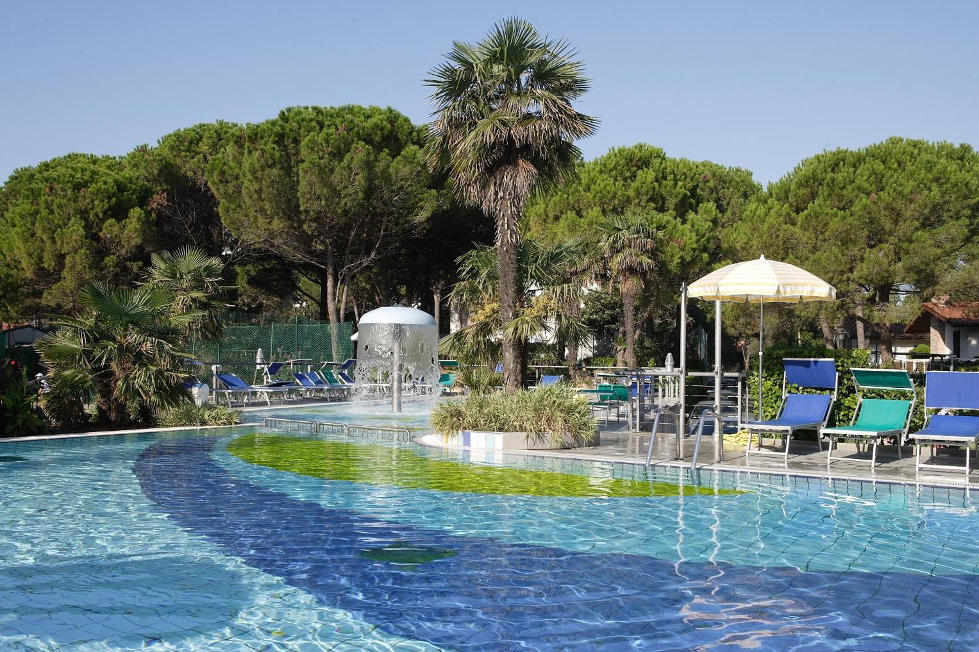 Hotel Delle Nazioni Lignano Sabbiadoro Exterior foto