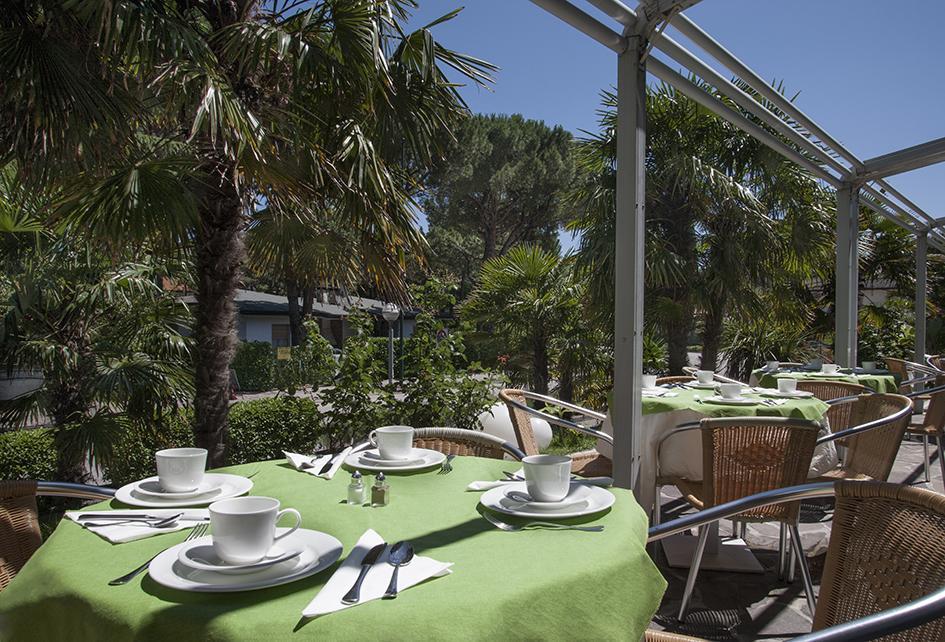 Hotel Delle Nazioni Lignano Sabbiadoro Exterior foto